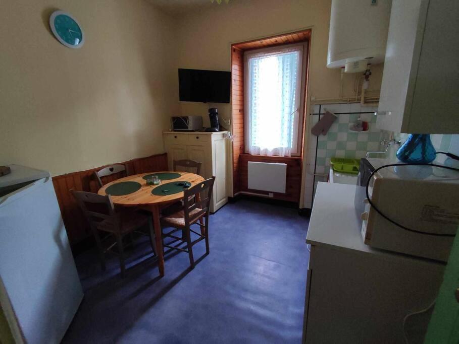 Le Nid Douillet Boheme Linge Fourni Apartment Ла Бурбул Екстериор снимка