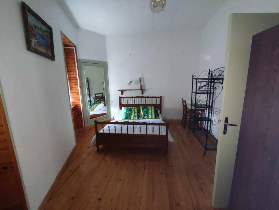Le Nid Douillet Boheme Linge Fourni Apartment Ла Бурбул Екстериор снимка